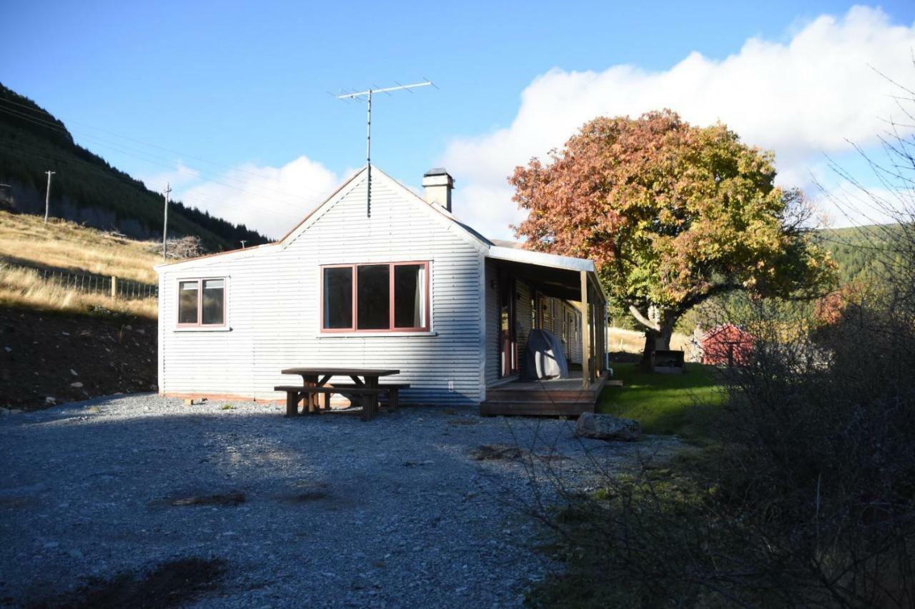 Mount Cook Station Shearers Quarters * Lake Tekapo